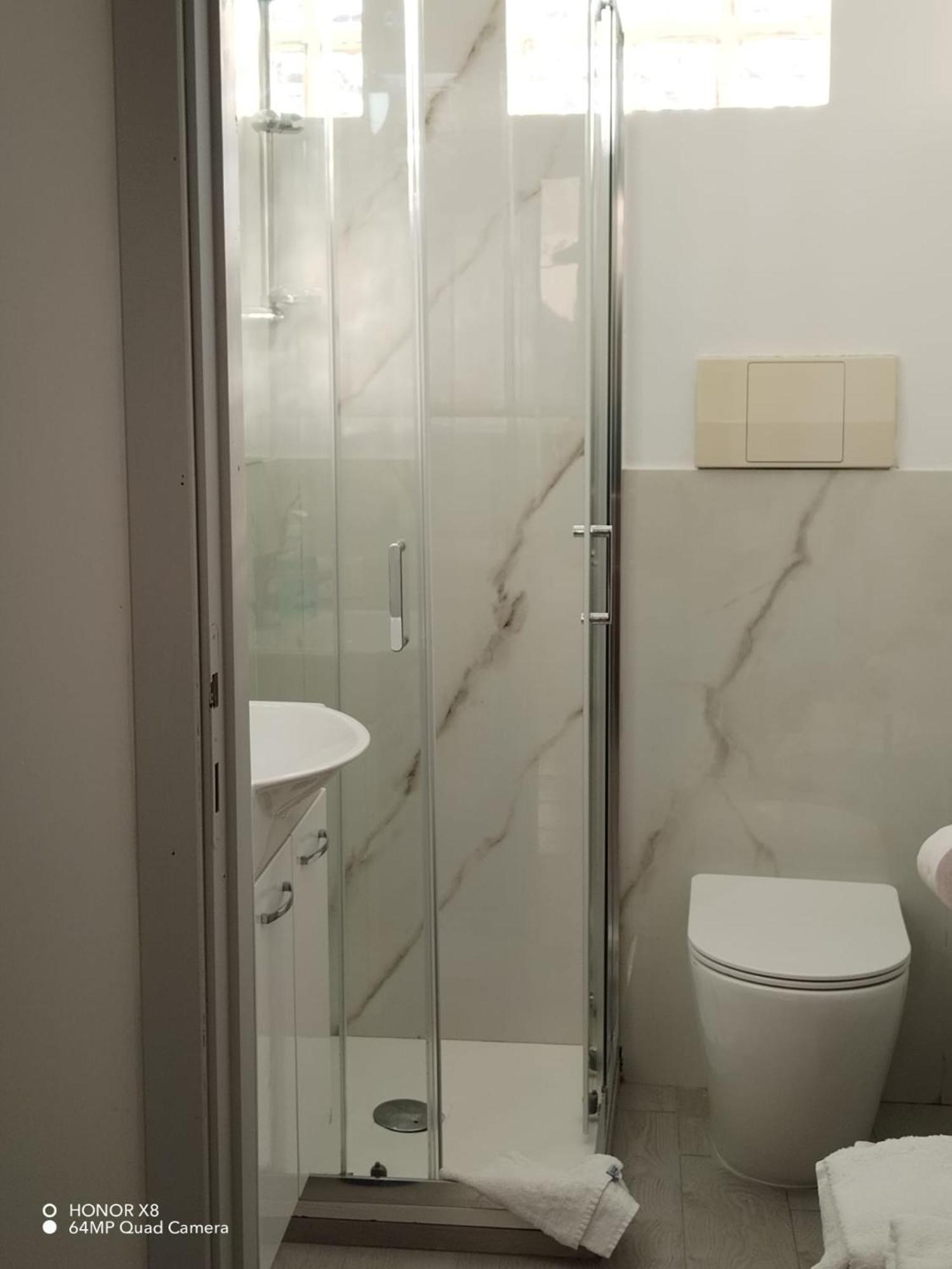 B&B Civitavecchia La Casetta Con Giardino Eksteriør bilde
