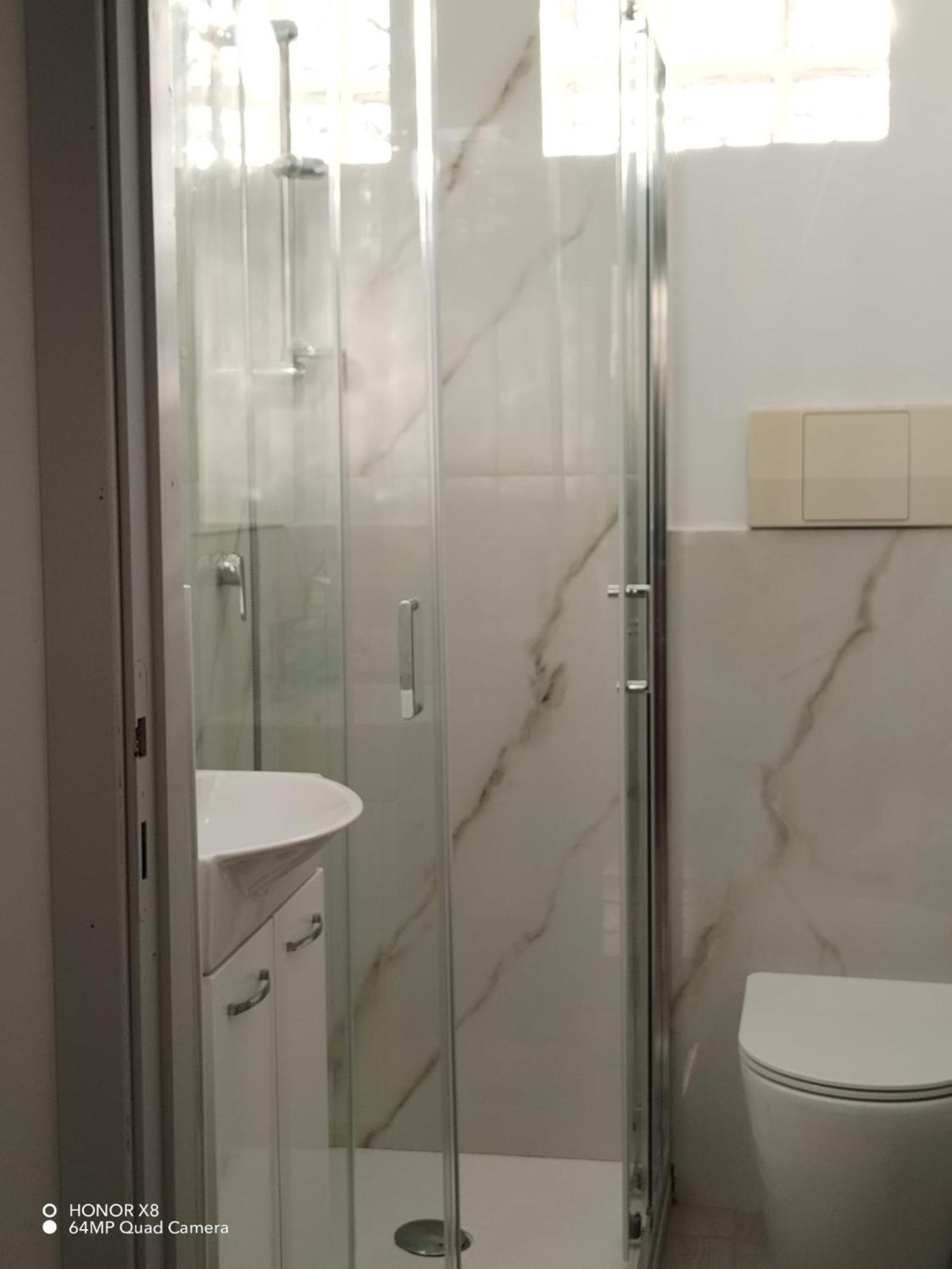 B&B Civitavecchia La Casetta Con Giardino Eksteriør bilde